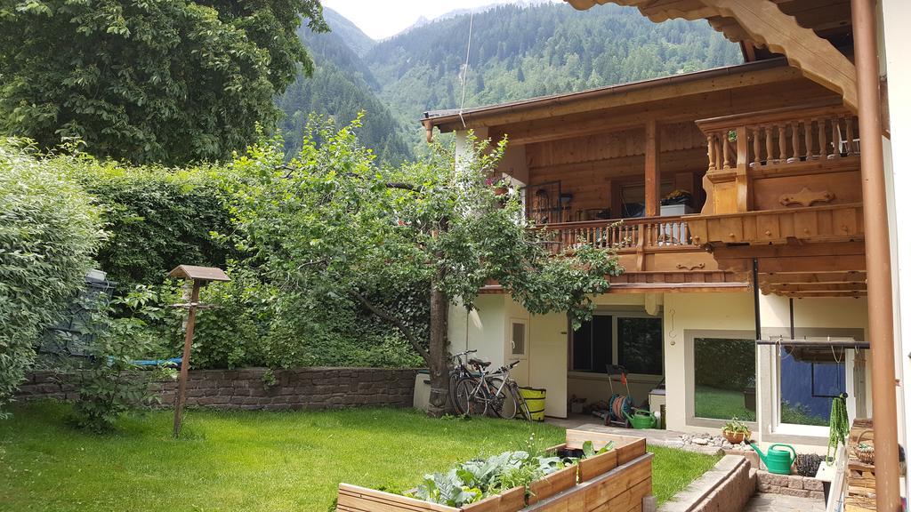 Grillstube * Neustift im Stubaital